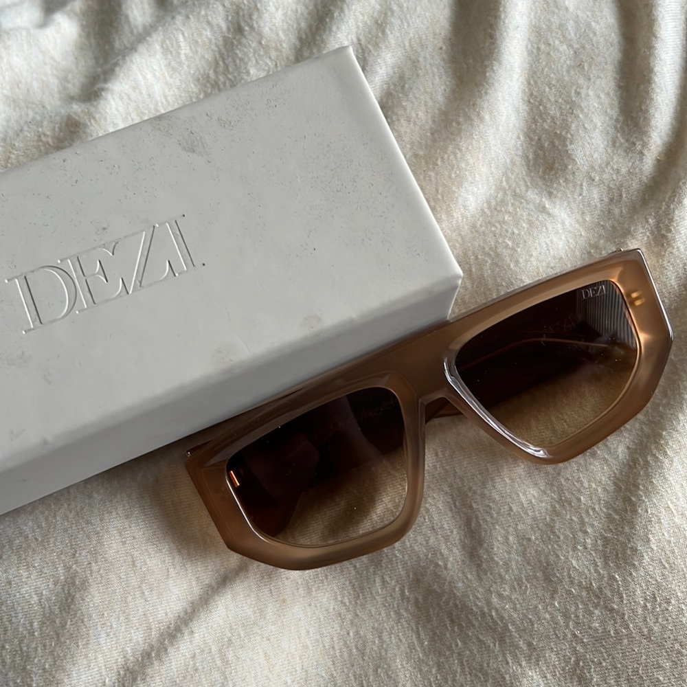DEZI SUNGLASSES